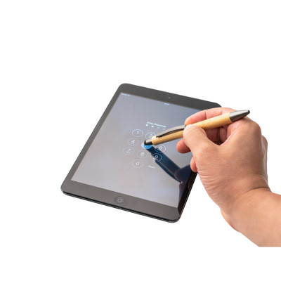 ZOLA. Esferográfica em bambu com acabamento em mate